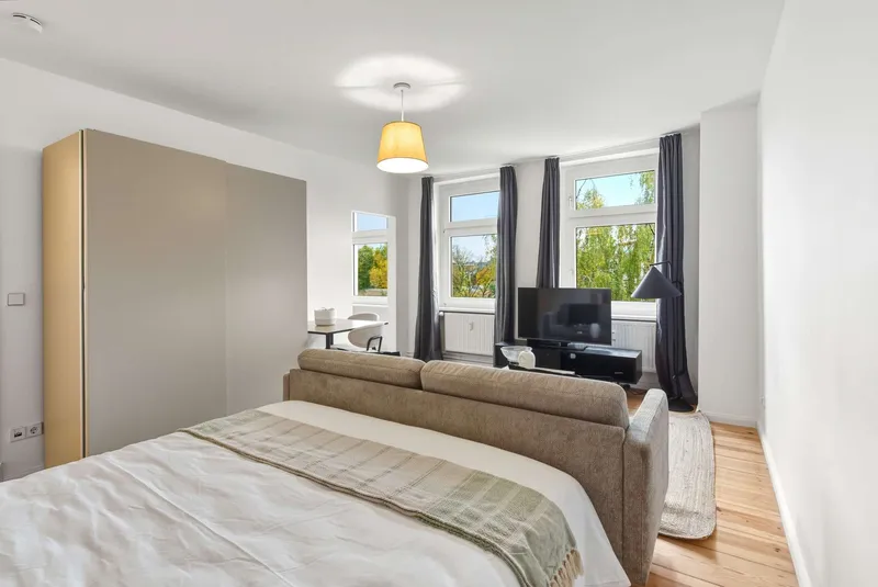 Gemütliche 1-Zimmer Wohnung in Neukölln - voll möbliert — photo 1